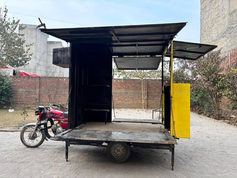 united loader rickshaw with fast  food cart  costomize  caben 7