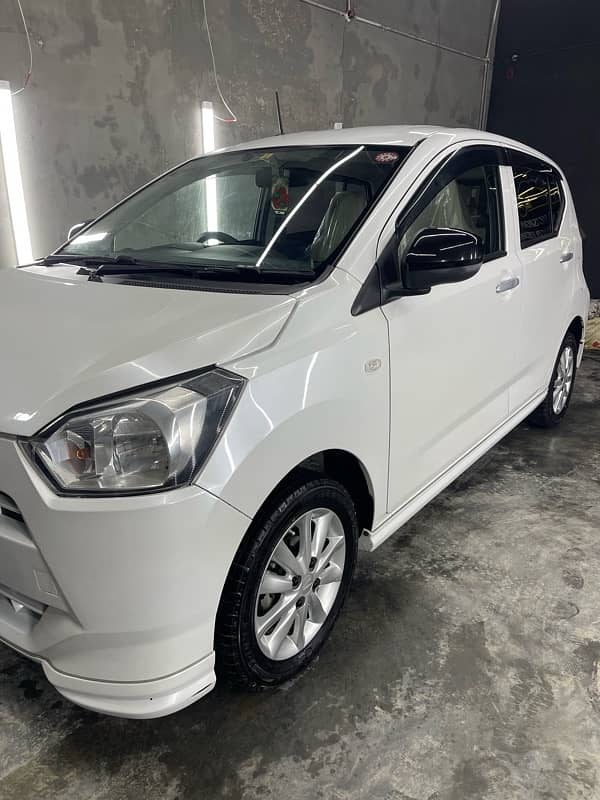 Daihatsu Mira 2023/2024 1