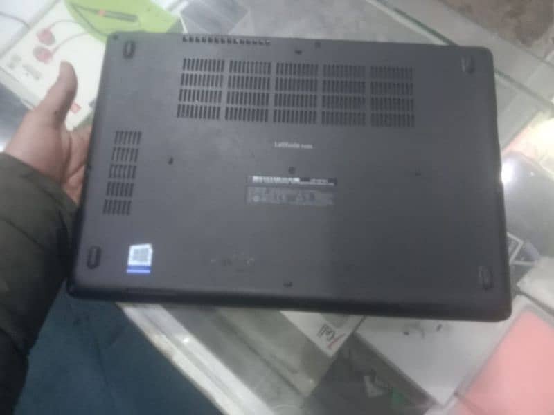 laptop in good condition (03004306628) 3