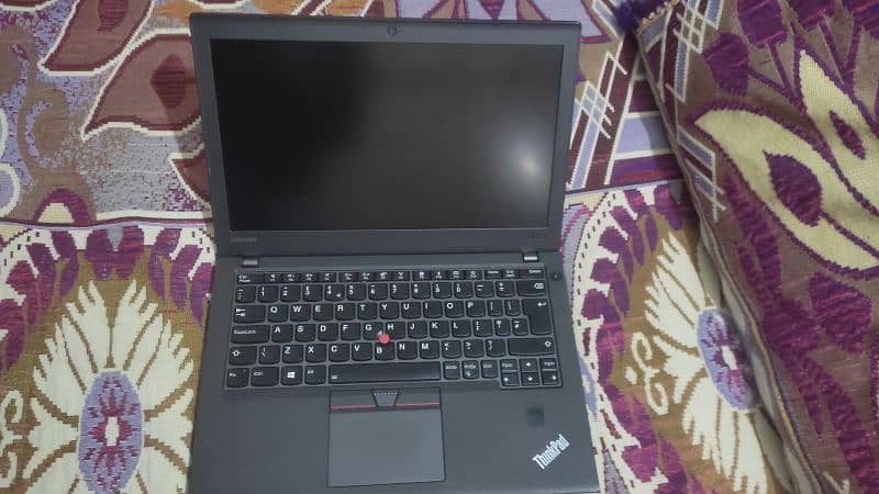 Lenovo Thinkpad X270 4