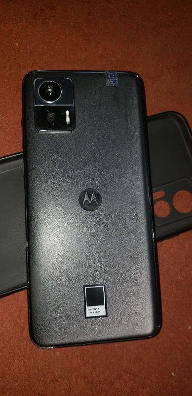 Motorola edge 30 neo 8,128 15