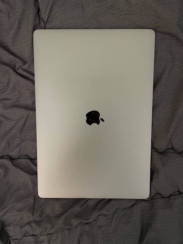 MacBook Pro 2017 i7 15inch 2