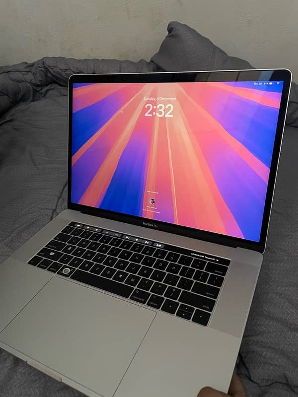 MacBook Pro 2017 i7 15inch 12