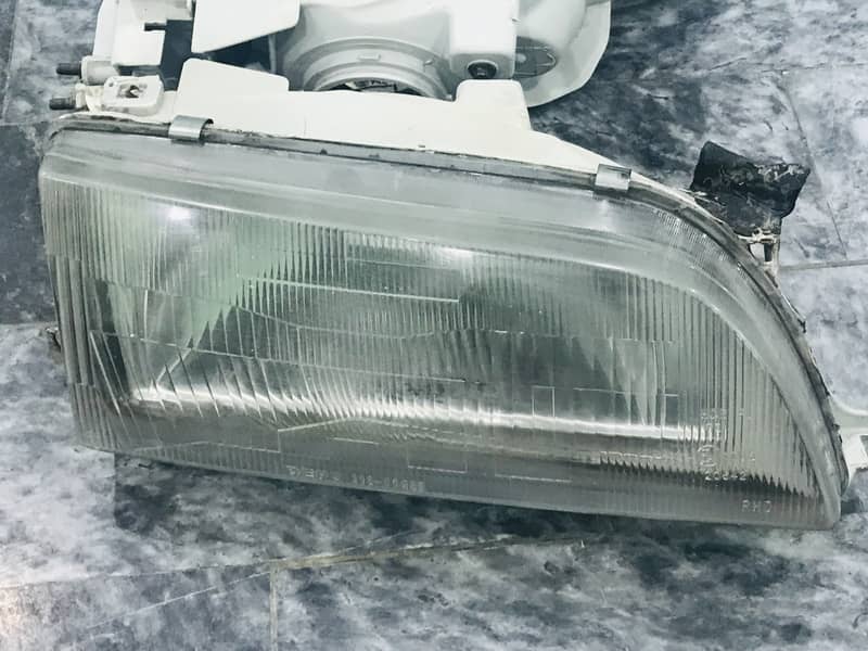 DEPO HEADLIGHTS INDUS COROLLA MADE IN TAIWAN 2