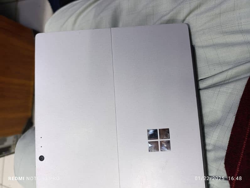 Microsoft surface 4 pro 9