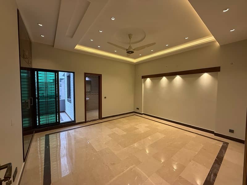 10 Marla house for sale in K block dha phase 5 7