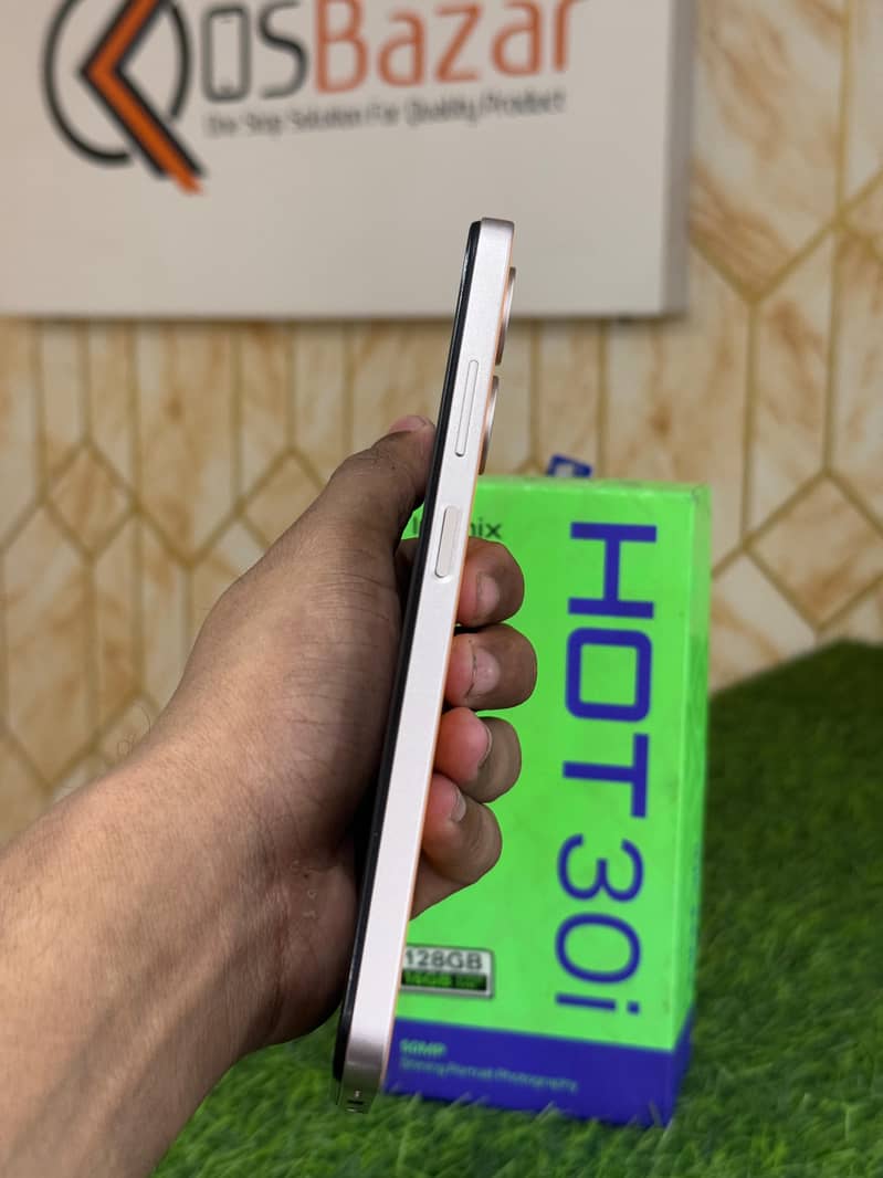 Infinix Hot 30i With Box And Charger 4