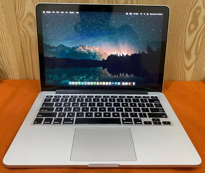 MACBOOK PRO 2015 | CORE I5 | 13 INCHES | 8 GB RAM | 128 GB SSD 2