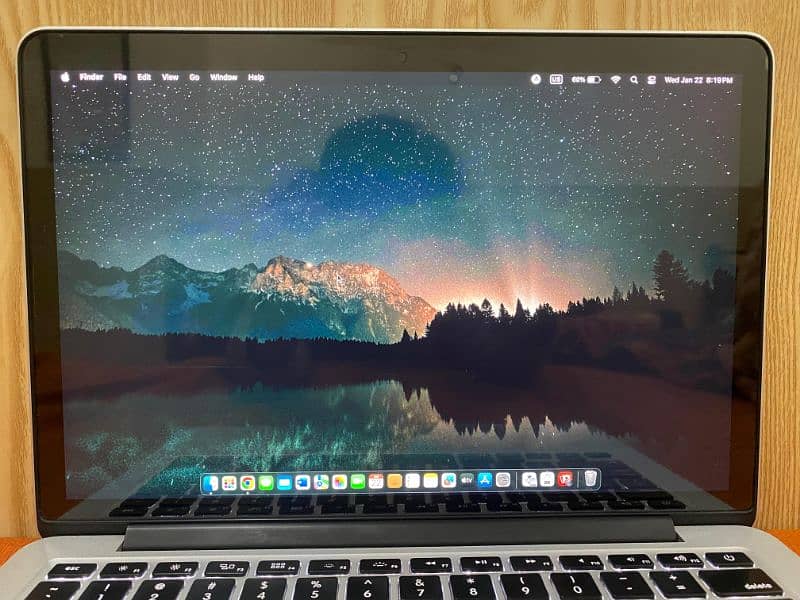 MACBOOK PRO 2015 | CORE I5 | 13 INCHES | 8 GB RAM | 128 GB SSD 7