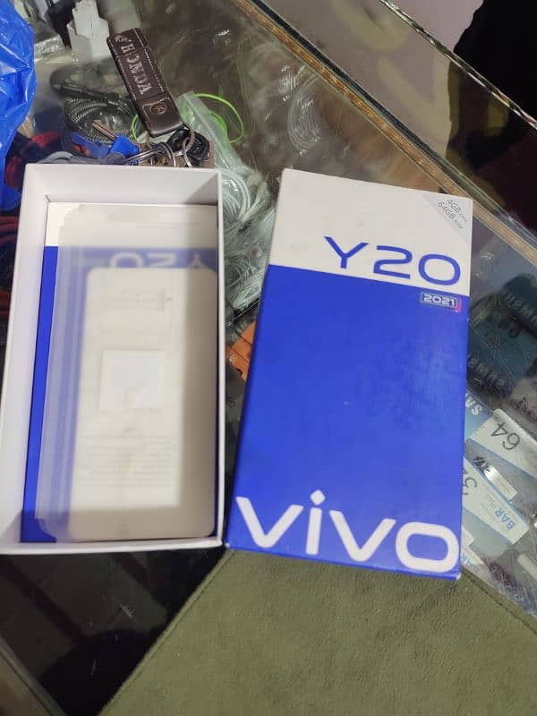 vivo y20 4/64 full box 10