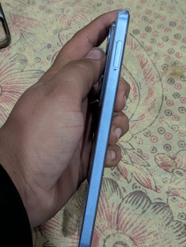 OPPO reno11 F 5G 6