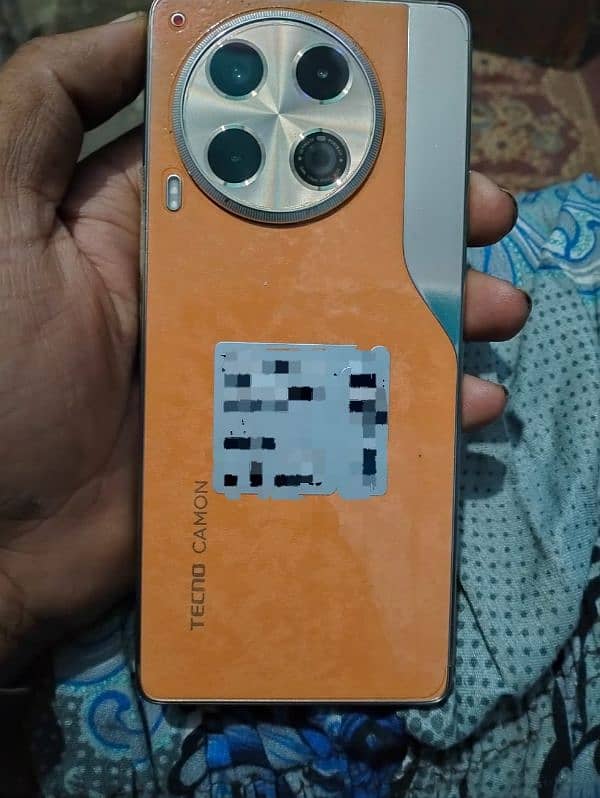 camon 30/(16gb)(256) 4month used 0