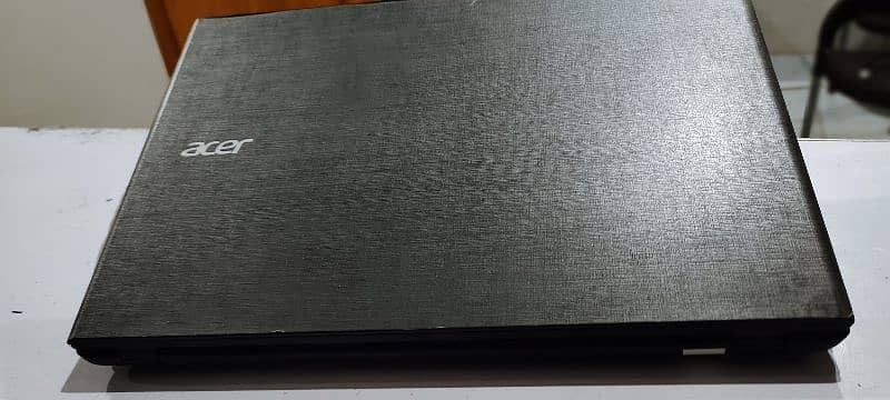 acer laptop in lush condition 14