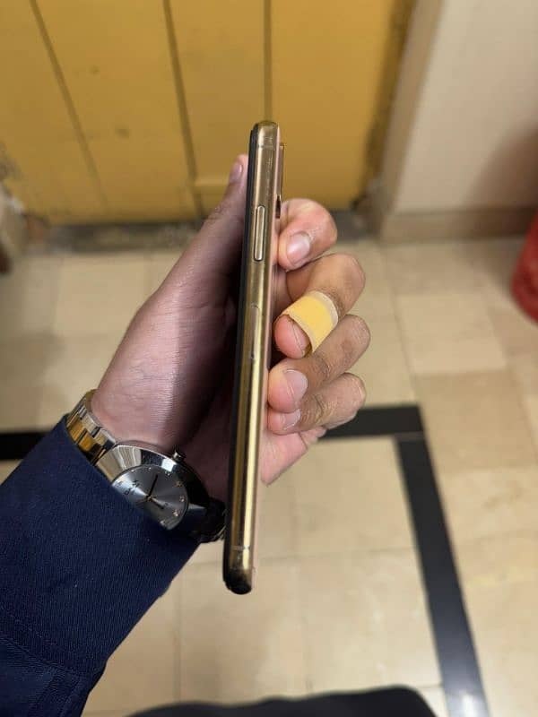 Iphone Xs 2