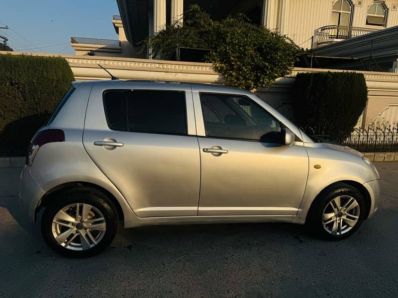 Suzuki Swift 2012 DX 1