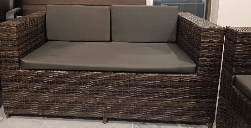 Metal Frame Sofa Set 0