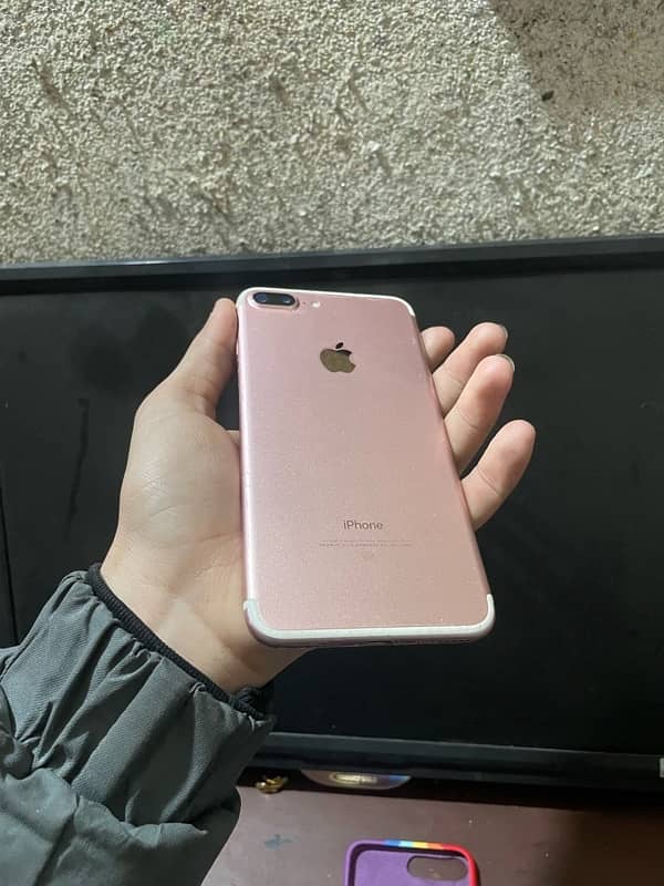 iPhone 7 pluse 32 gb pta proved finger ok health 100 0