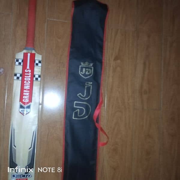 this is very good condition cricket bat wait one kilo gram 1