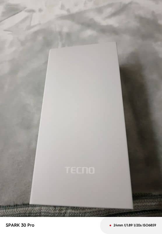 Tecno Spark 30 Pro 4