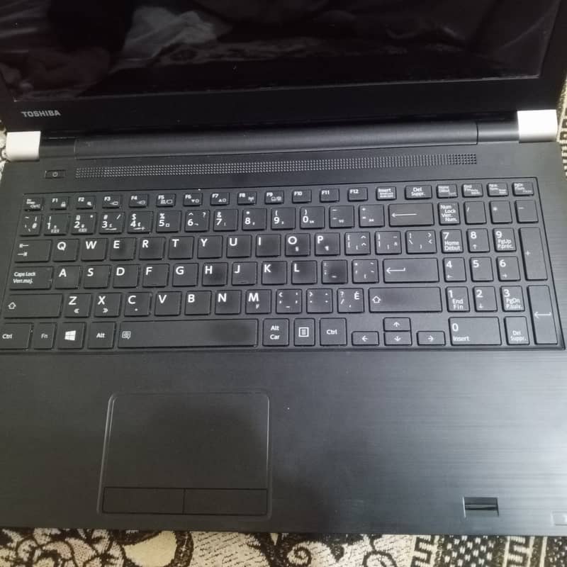 Toshiba Tecra A50 C 11