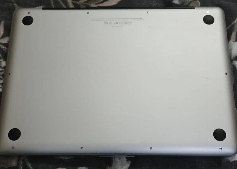 Macbook pro 2011 1