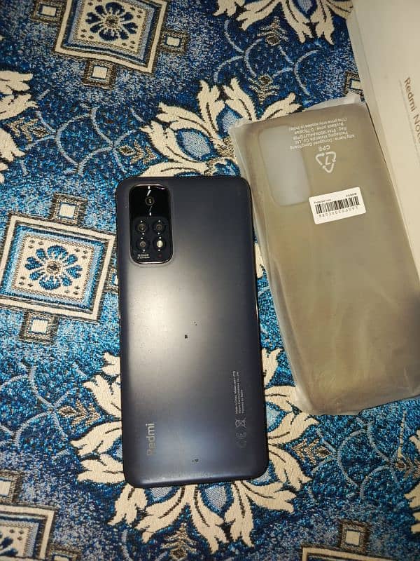 redmi note 11 6/128with dabba charger  just panel chanj ha 4