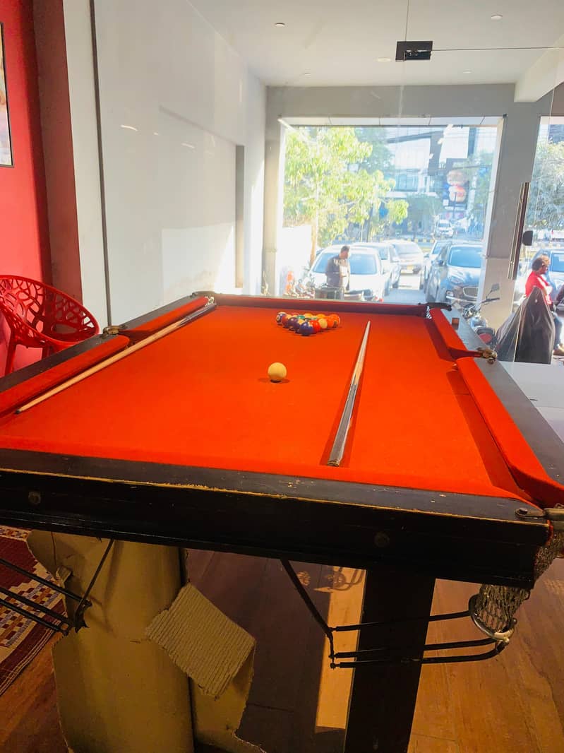 Pool table For sale in Johartown 4