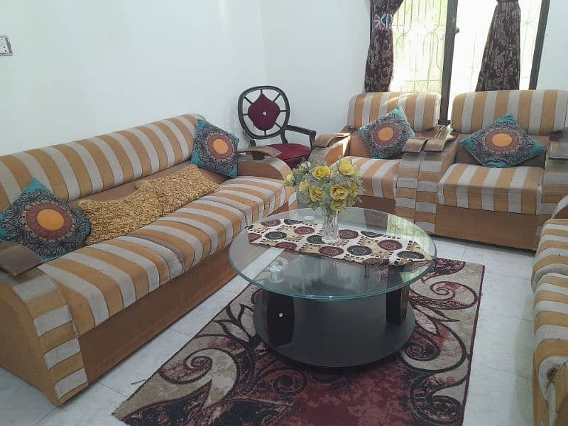 7 seater sofa with centre table 4