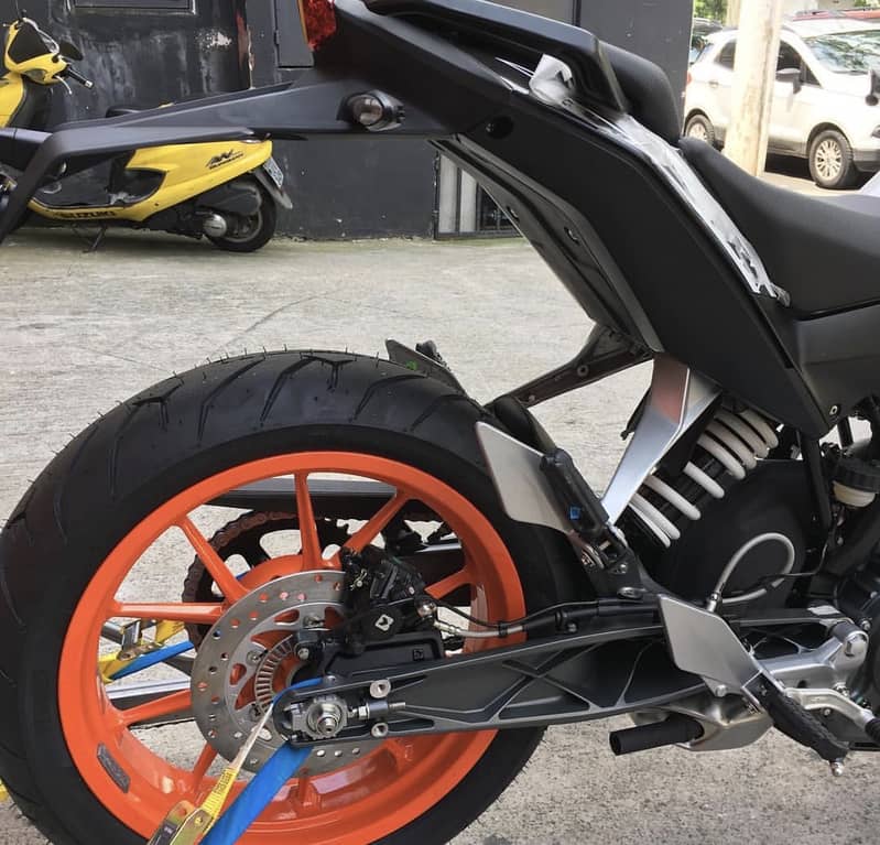 KTM duke 200 4