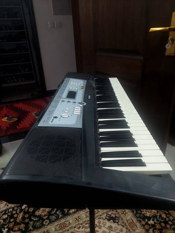 Keyboard piano 1