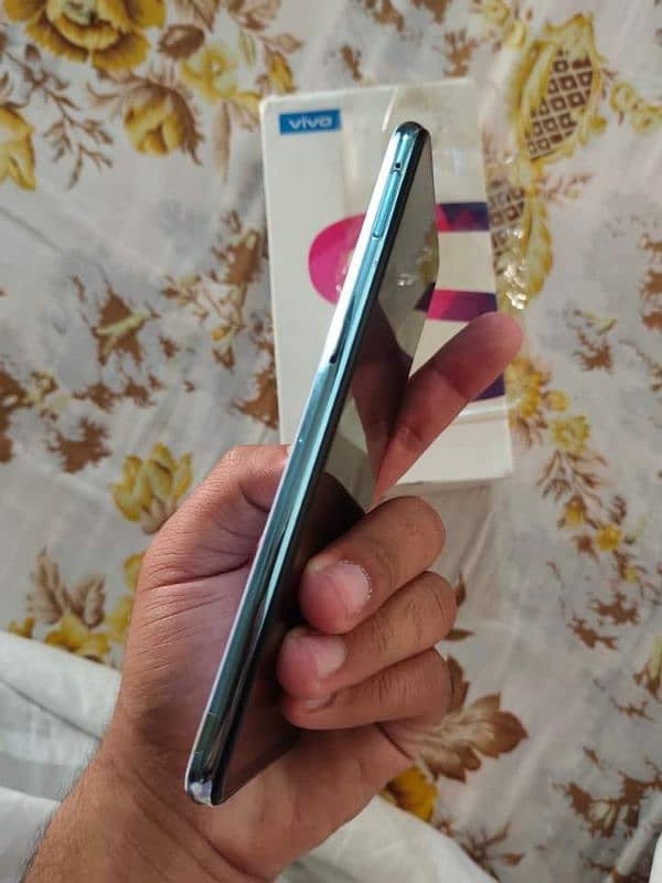 vivo S1 mobile for sale my call watsaap 0322=13=42=361 3