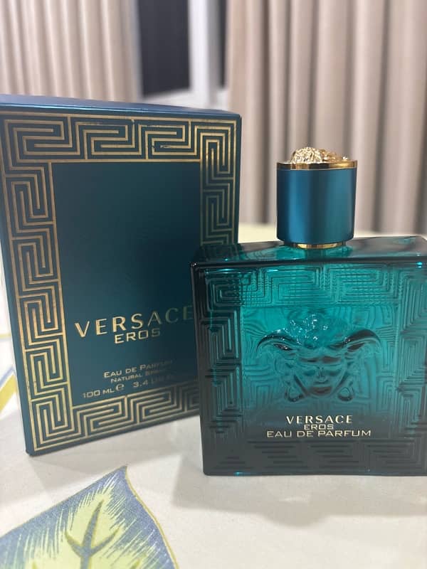 Versace eros bottle 10/10 0