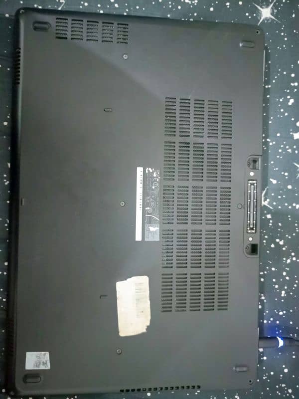 Dell Latutude 5570 6