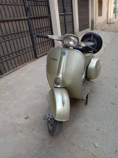 Vespa Super