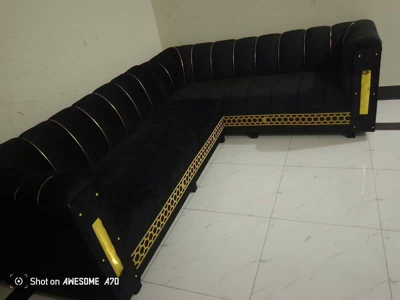 urgent sofa for sale 0