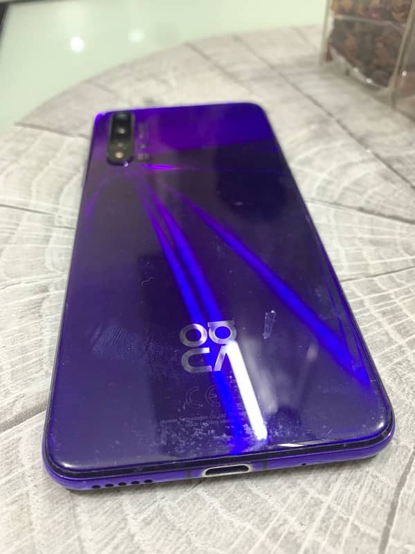 HUAWEI NOVA 5T 8/128 1