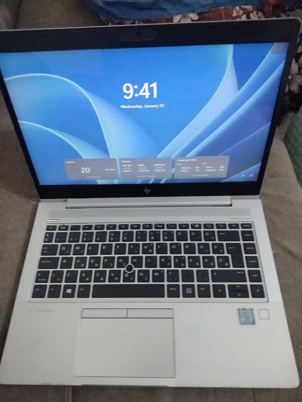 HP EliteBook 840 G5 32GB RAM 256SSD, Core i5-8350U 0