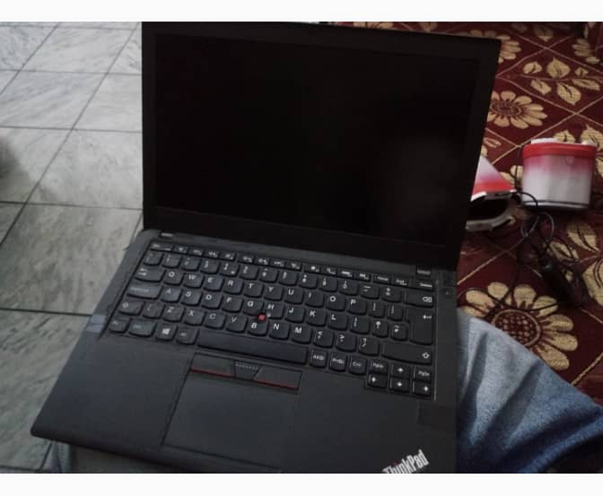 Lenovo i3 Gen 6th  8GB RAM 256 SSD 5