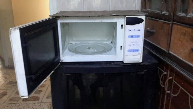 Samsung Microwave Oven 0