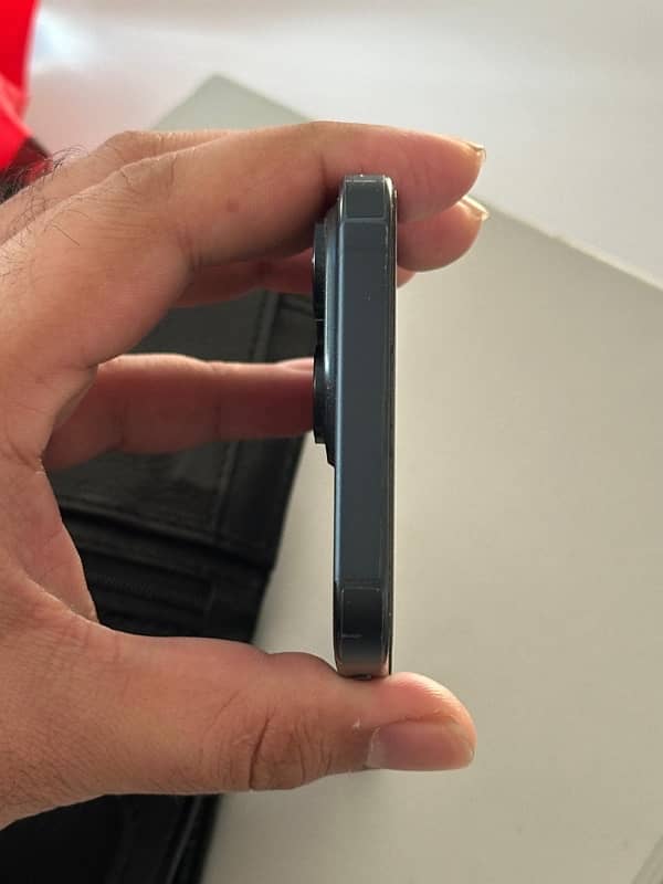 Iphone 15 Pro Max 256gb 10/10 condition 4