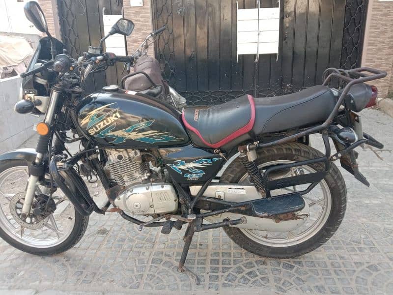 Suzuki GS150 se full lodid for tuering like a new 4