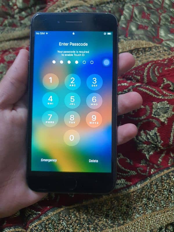 iphone 8Plus non pta(permantly sim working)64 GB. 3