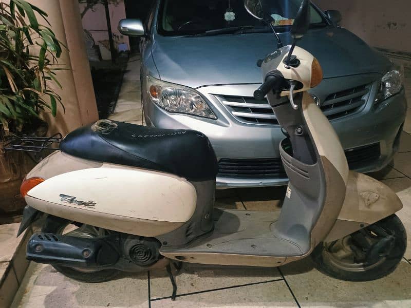 Honda scooter 3