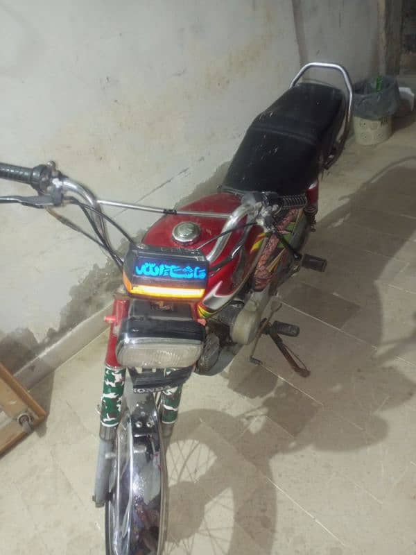 Honda genuine good condition bike for sale 1