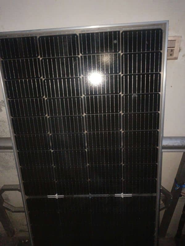 Jinko 260 W bifacial solar panels Monocristal 7