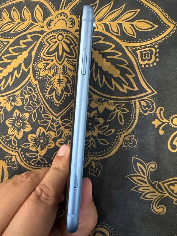 iPhone XR 64GB PTA Approved 0