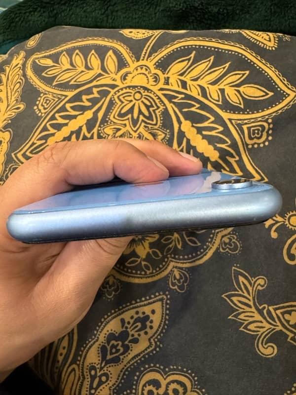 iPhone XR 64GB PTA Approved 3