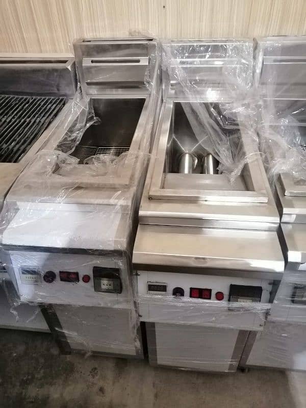 deep fryers 16 litter automatic we have pizza oven fast food machinery 0