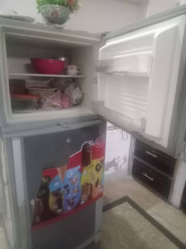 medium size fridge for sale 2