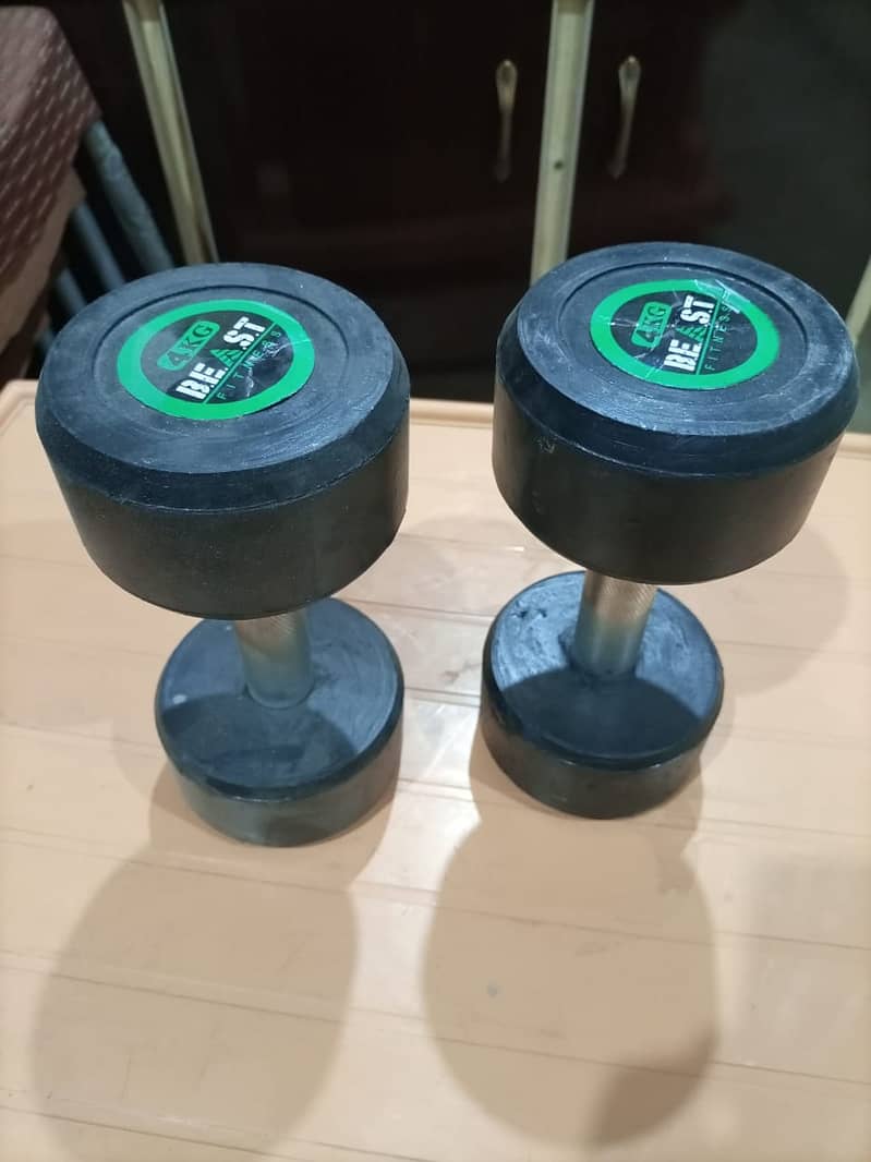 pair of 4kg dumbbells | High quality | Reasonable price 1